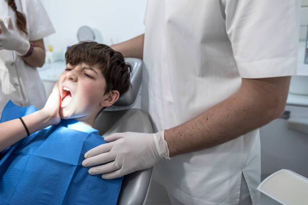 Best Dentist for Tooth Abscess  in Glen Head, NY